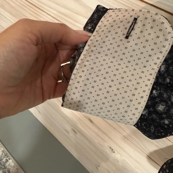 Blue Casual Button Down Shirt with Geometric Pattern - Picture 5 of 5